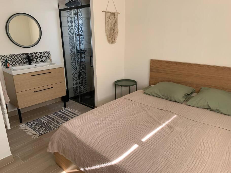 Villa Familiale 9 Pers Cabries Entre Aix Et Marseille 5 Min Gare Aix Tgv 15 Min Aeroport Mp Exteriör bild
